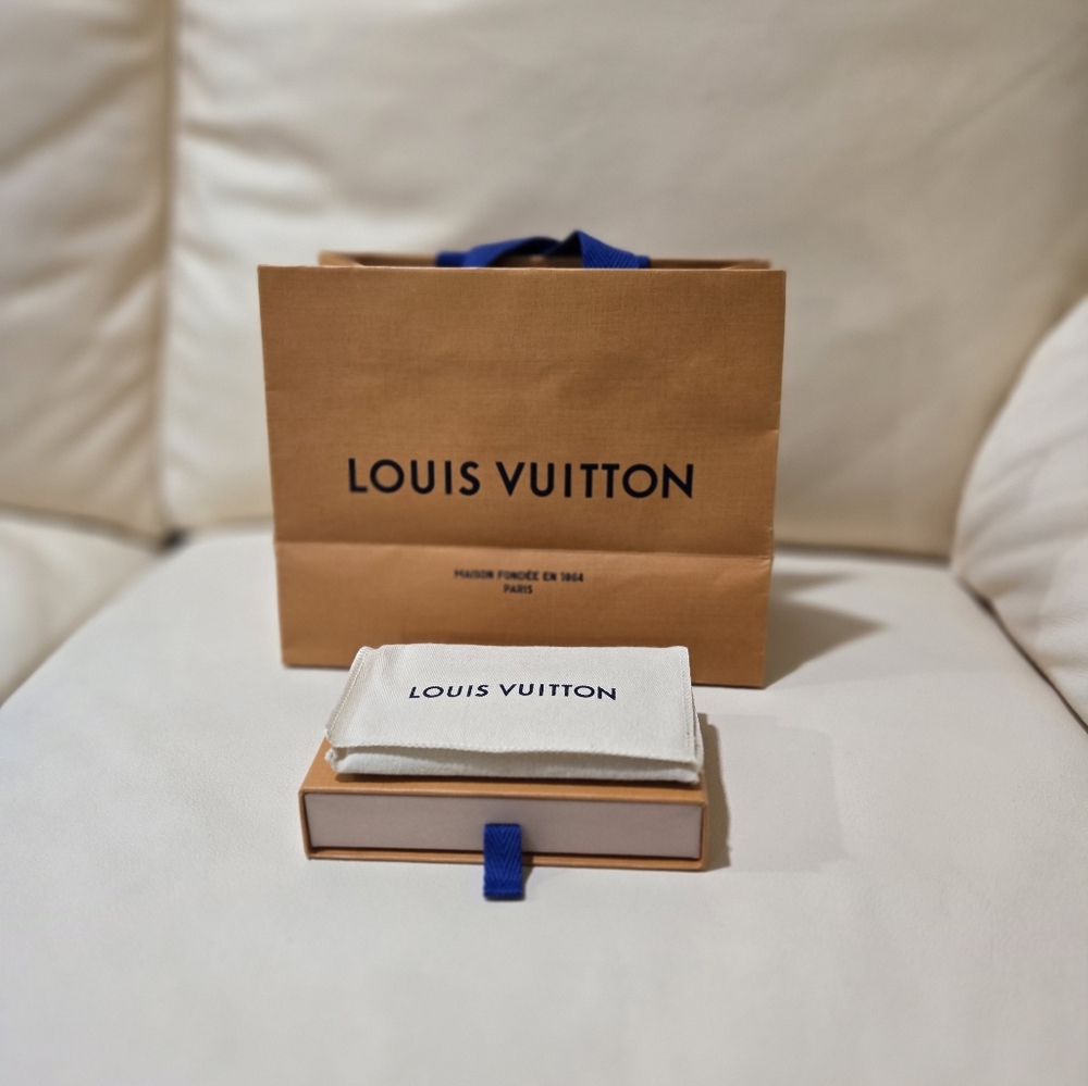 Louis Vuitton Double Card Holder
